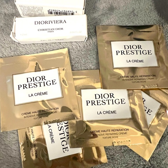 DIOR Make Up Pouch - Picture 2 of 9